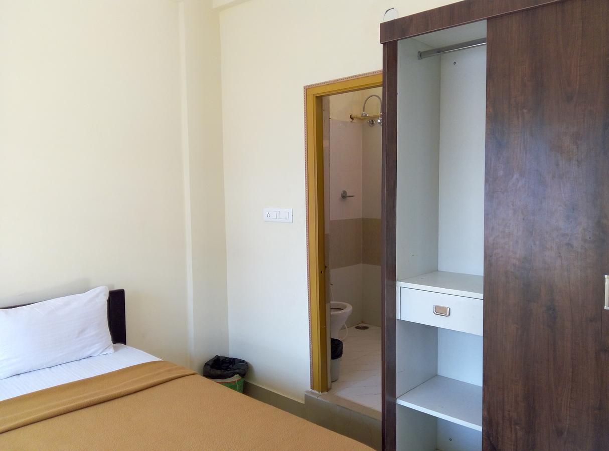 Suvarna Compact Mysore Eksteriør bilde